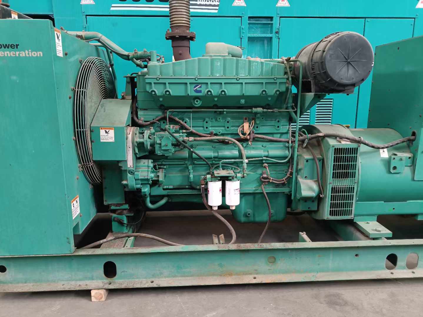 德格过载会对 600kW 柴油发电机组造成哪些损害？