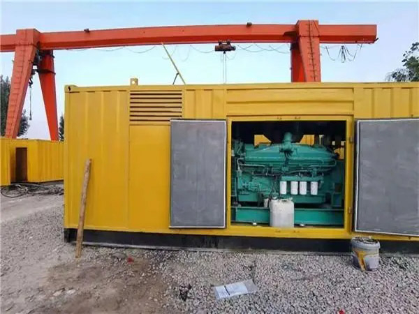 德格冬季低温环境下,500KW发电机组应该选择什么类型的启动电瓶?